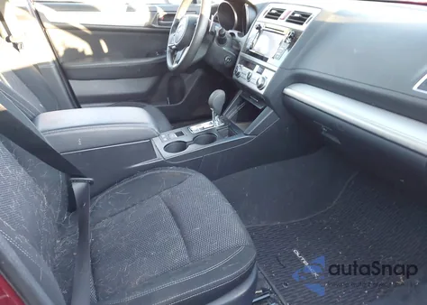 2019 Subaru Outback 2.5I z USA, uszkodzony, nr VIN 4S4BSABC3K3298699